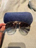 Gucci Sunglasses - Aviator Style - Golden Details!