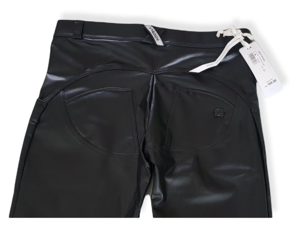 Freddy Pantaloni: Freddy WR.UP Push-up Kunstleder Gr. 38 – Nuovo e nell'imballaggio originale da Turbenthal venduto da lau_2nrd 2