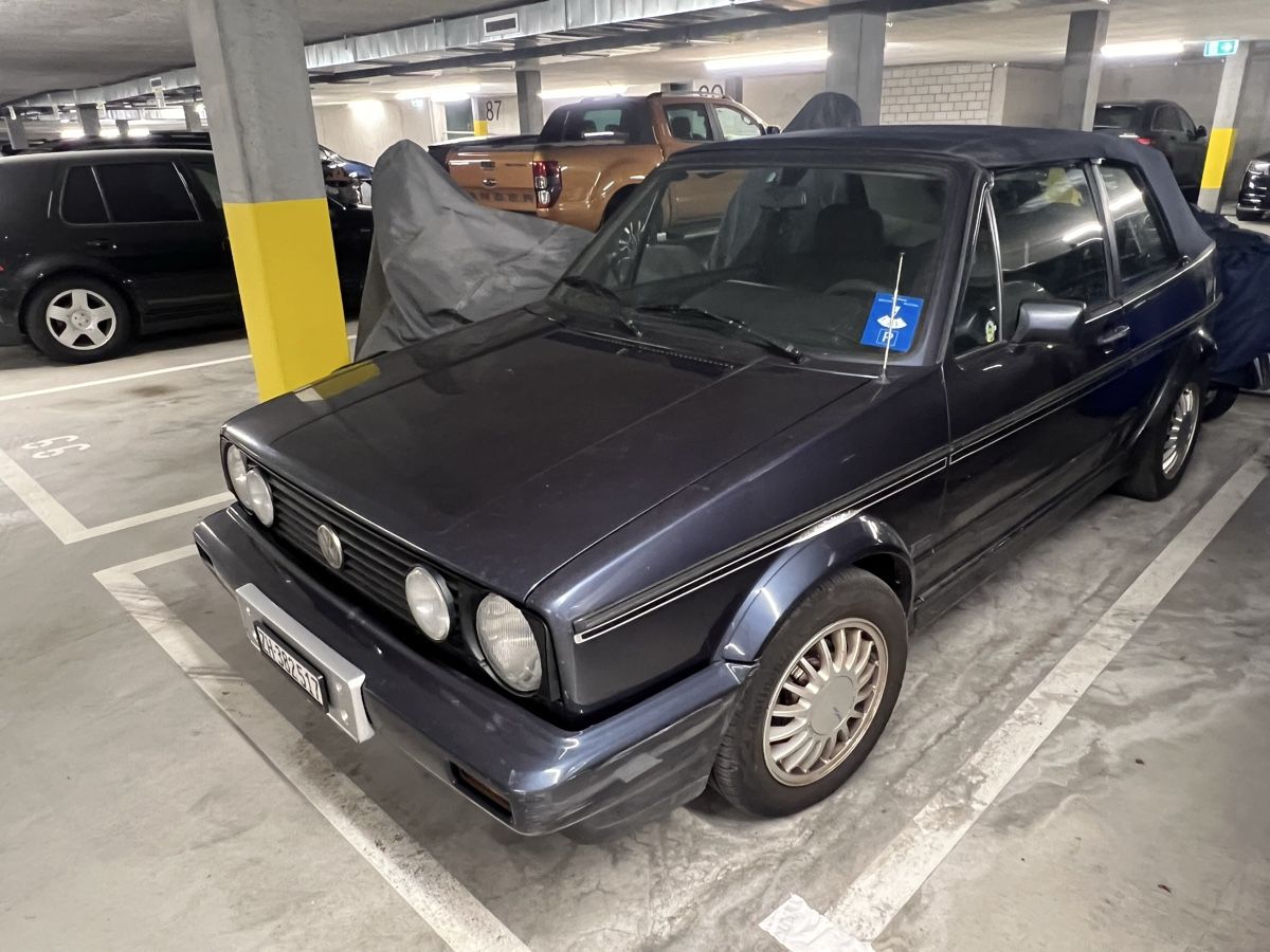VW Autos: Golf 1 Cabrio – D'occasion à Zürich par Pjotr7