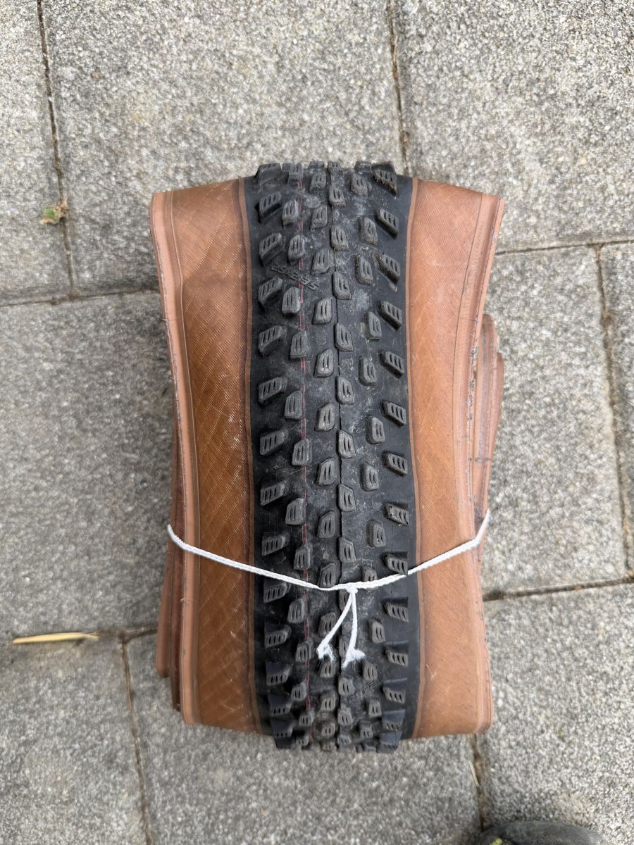 Pièces détachées: Schwalbe Racing Ray 29x2.35  – D'occasion à Attiswil par Patsue