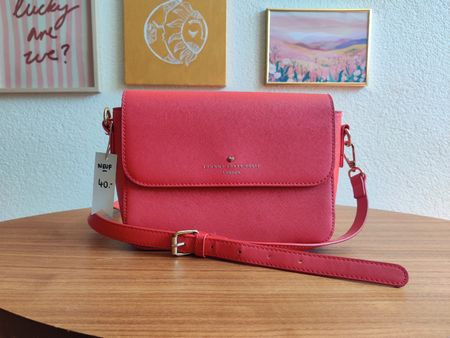 Sac à bandoulière neuf Johnny Loves Rosie London rouge