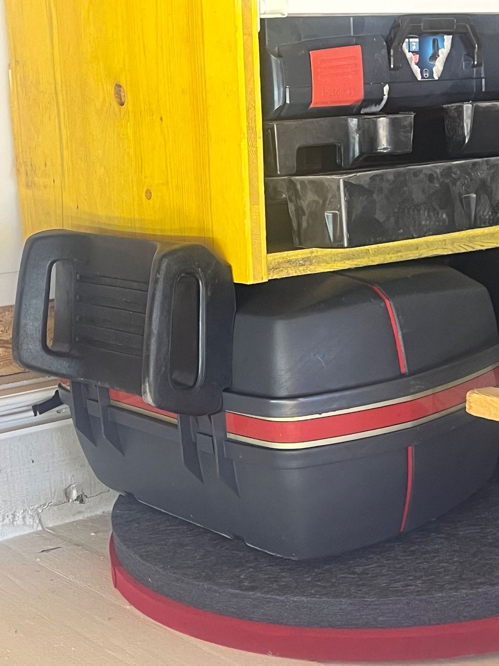 Givi Topcase: Givi Topcase – Usato da Arlesheim venduto da Compi4144