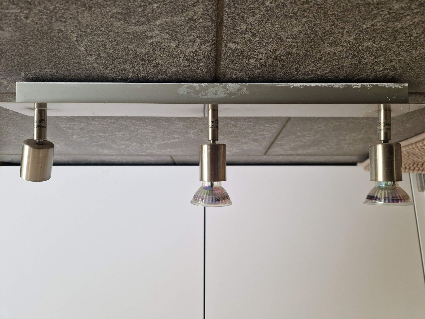 Fischer & Honsel Lampadari & plafoniere: FISCHER - ORBIT 3-flammiges Spotbalken – Usato da Aadorf venduto da Sundg