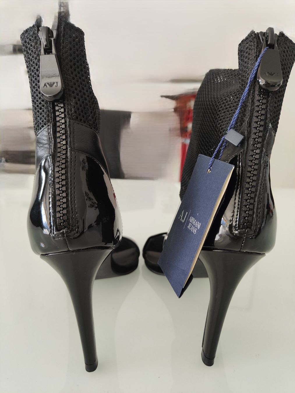 Armani Scarpe da donna: Armani Jeans Sandalen Gr. 39 / 10cm Absatz – Nuovo (secondo la descrizione) da Rancate venduto da Solo_cose_belle