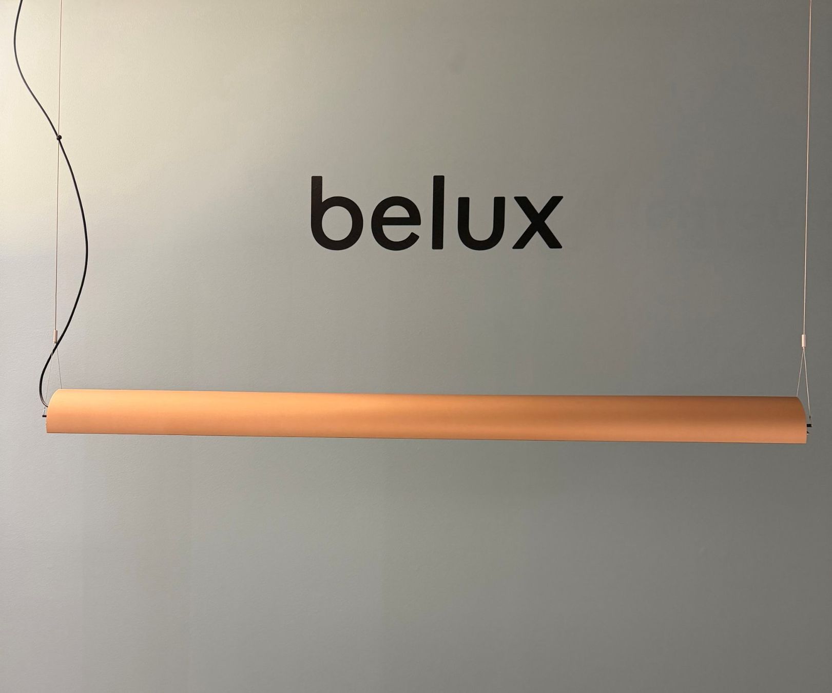 Belux Lampade: Belux Pendelleuchte Updown gold – Usato da Rothenburg venduto da Lampenoutlet