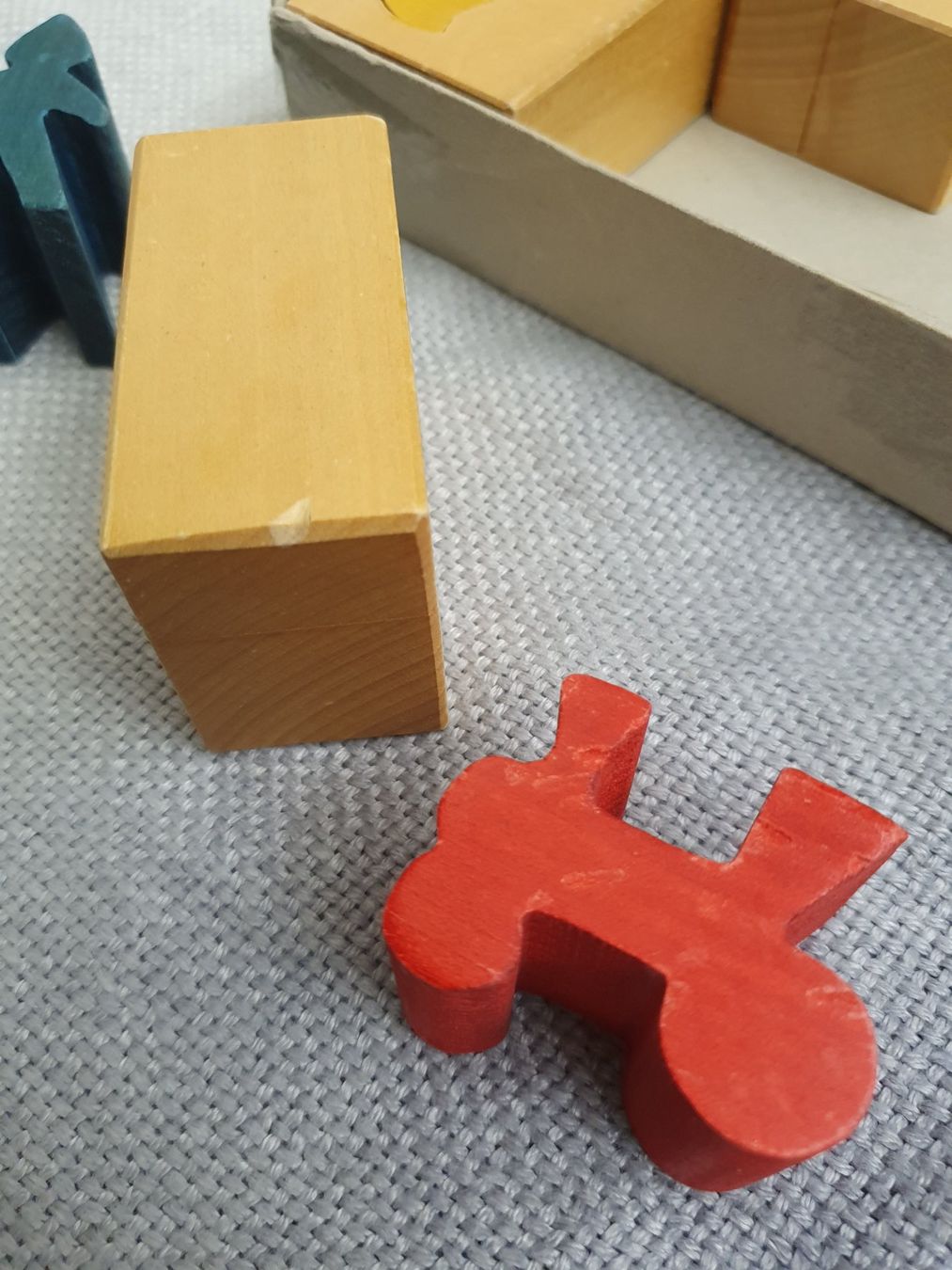 Giocattoli: Decor Spielzeug Holzbausteine / Puzzle – Usato da Hinterkappelen venduto da nianguya 1
