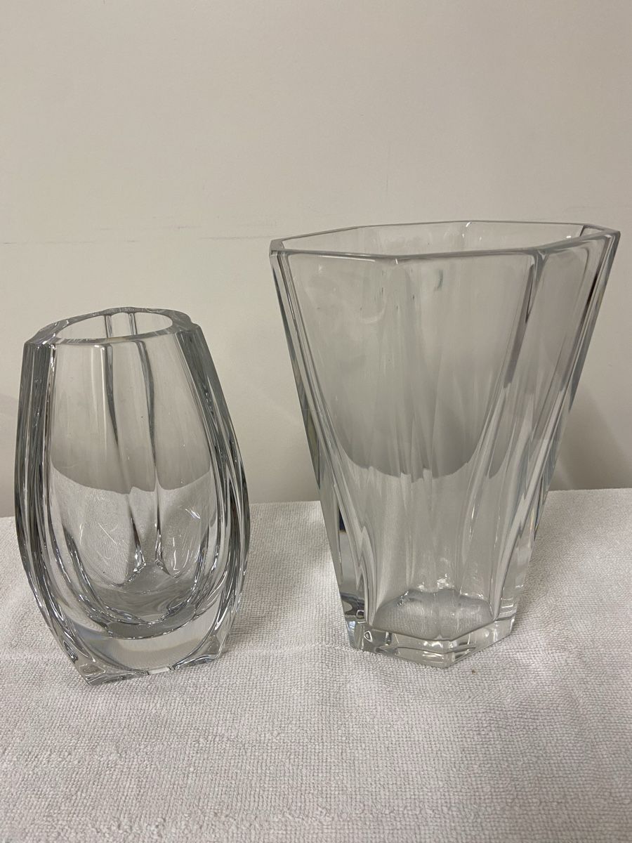Baccarat Vasi & Recipienti: 2x Baccarat Glas Vase – Usato da Dietikon venduto da brocki-eyra