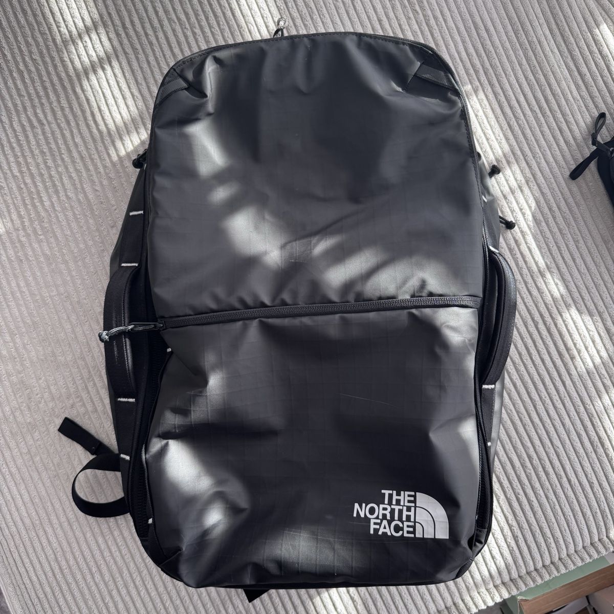 North Face Zaini: North Face Travel Pack 35L – Nuovo (secondo la descrizione) da Hinwil venduto da norisenya
