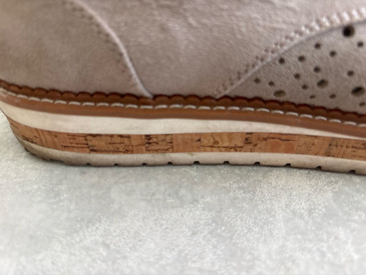 Scarpe da donna: Leichte Schnürschuhe mit Lochmuster, grösse 39 – Nuovo (secondo la descrizione) da Hendschiken venduto da Uraniali 4