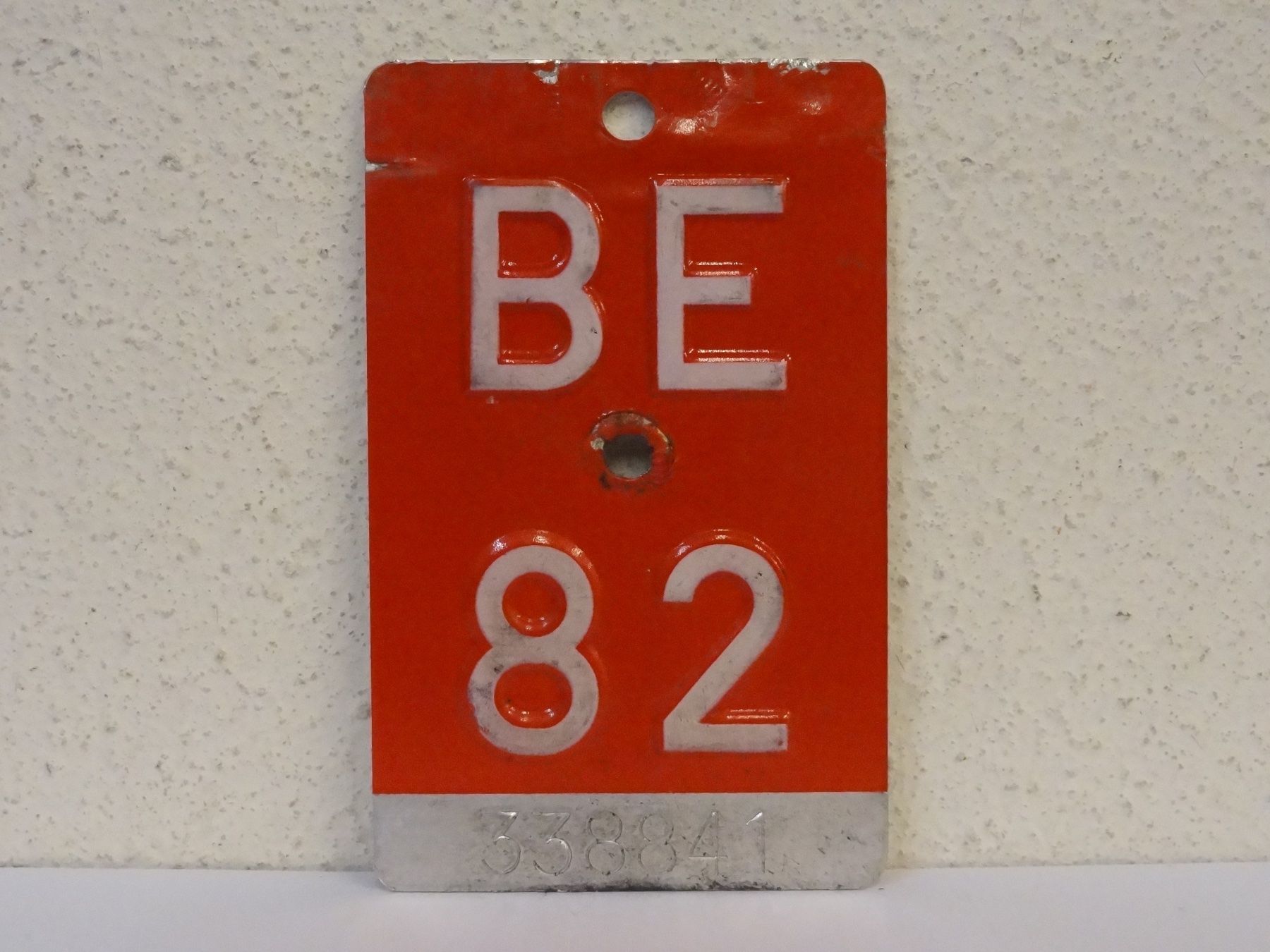 Schilder: BE 82 VELONUMMER - FAHRRADSCHILD – Gebraucht aus Kerzers von djstarsky73