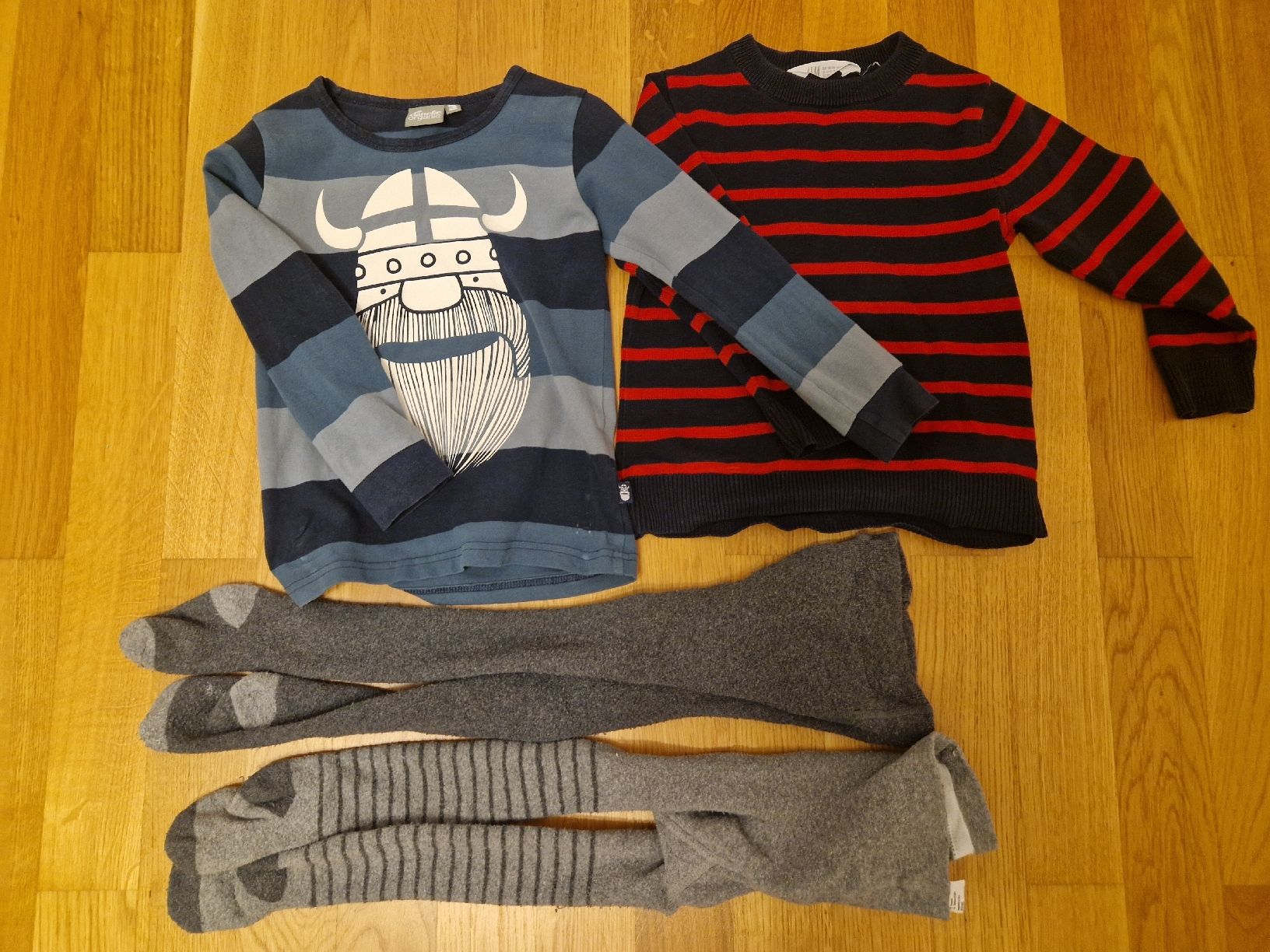 Kleiderpakete & -sets: Kleiderpaket Grösse 98/104 – Gebraucht aus Zürich von nicinat 1