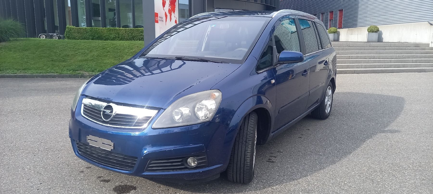 Servizi & Riparazioni: Auto zu vermieten 7plätzer  – Usato da Bazenheid venduto da Kettler2014