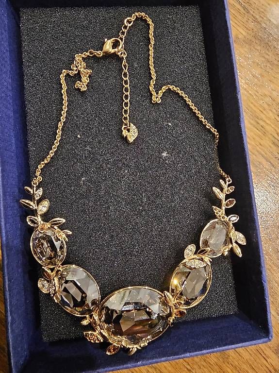 Swarovski Catenine: Swarovski – Usato da Grosshöchstetten venduto da Qenko