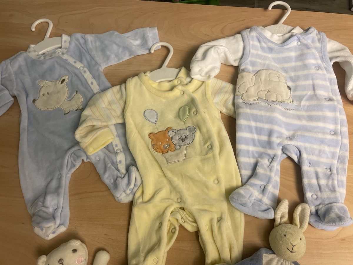 C&A Pigiama & Simili: 3 neuwertige C&A Plüsch Pyjamas Gr.50 – Usato da Obergerlafingen venduto da cabo4 1