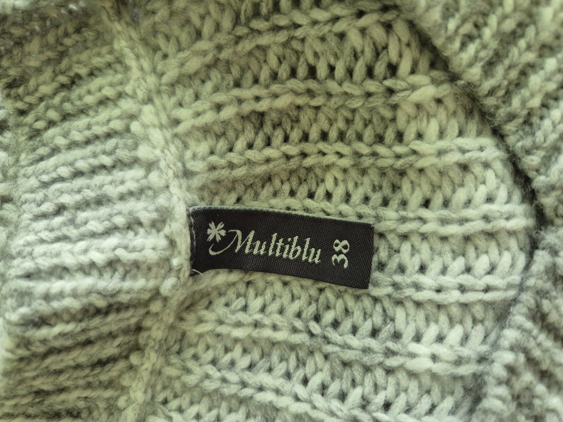 Pulls & Sweat-shirts: Strickpullover 36 – D'occasion à Oberentfelden par Natallia. 2