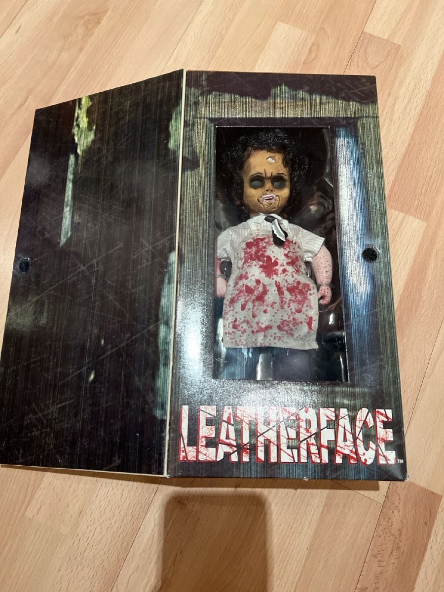 Bambole: Living Dead Dolls Leatherface - Horror Puppe – Nuovo (secondo la descrizione) da Riniken venduto da Janayuga