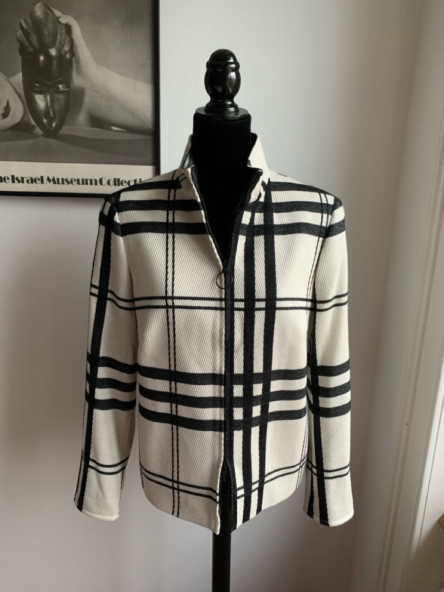 Akris Jacken: AKRIS: Eleganter heller Woll-Blazer mit Karomuster, 38 – Neu (gemäss Beschreibung) aus Luzern von designluzern