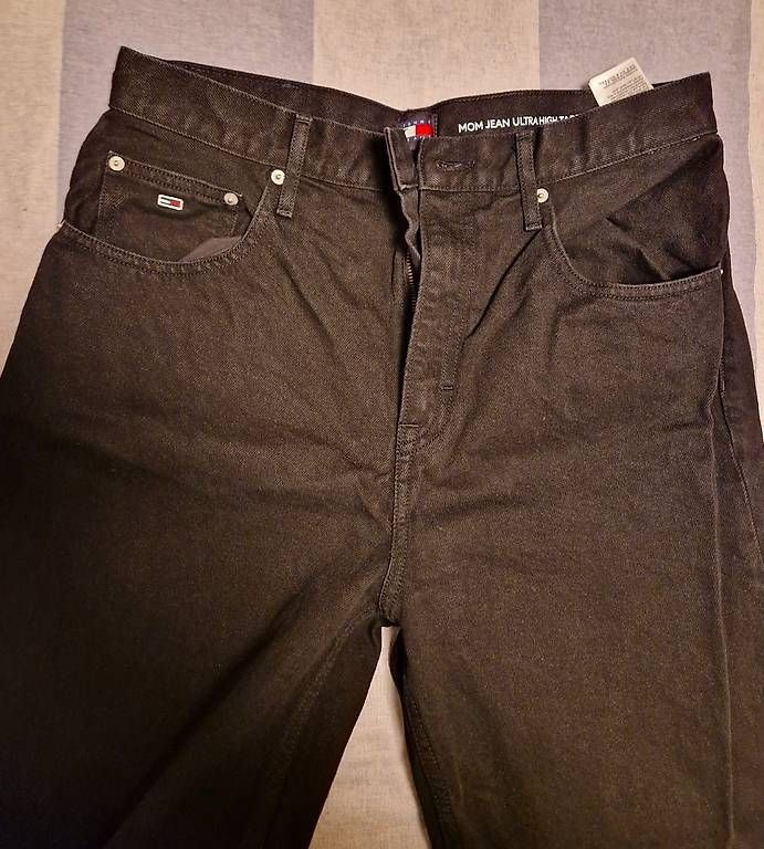 Tommy Hilfiger Jeans: Tommy Hilfiger 31/30Gr. – Gebraucht aus Luzern von maji87