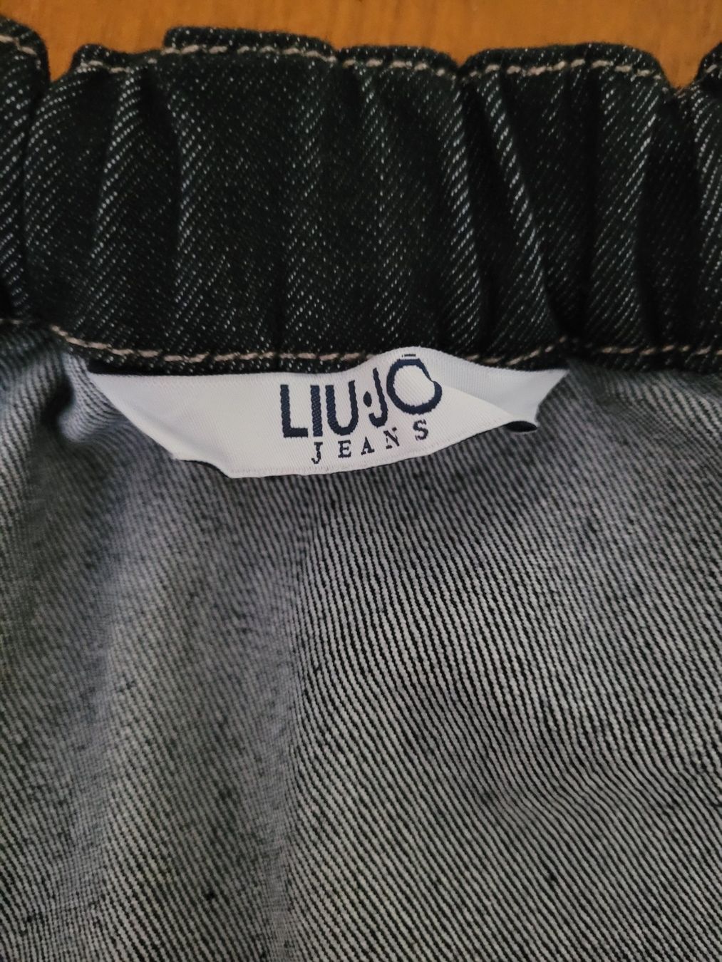 Liu Jo Tute: Schwarzer Jeans-Overall, Marke LIUJO Grösse S – Usato da Volketswil venduto da ald_2x9b 2