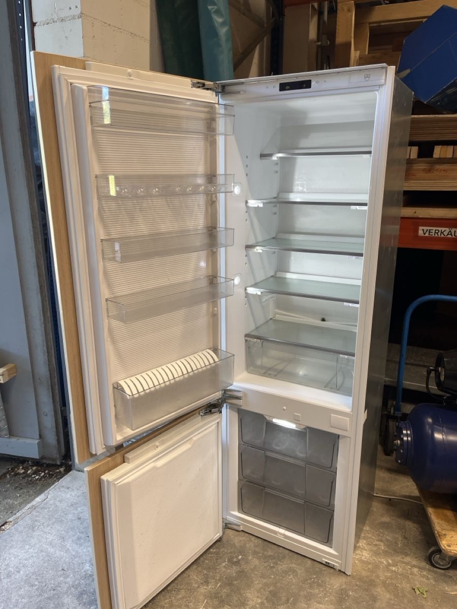 V-Zug Frigoriferi: V ZUG Kühlschrank  – Usato da Winterthur venduto da ReUse_Baumarkt