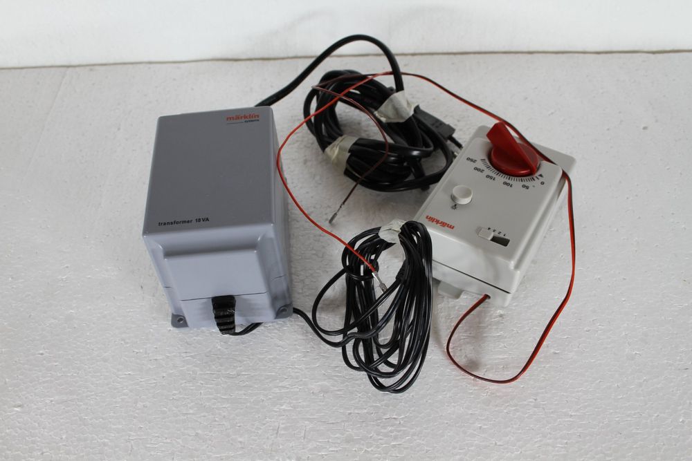 BRIDE DE PILE + VIS POUR MOUVEMENT LIP ELECTRONIC