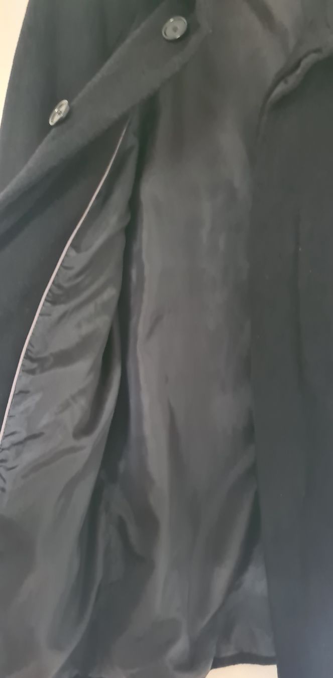 H&M Mäntel: Schöner H&M Mantel Grösse 46 schwarz – Gebraucht aus Steffisburg von Black-Jack 3