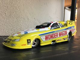 Johnny Chow Wonder Wagon Dragster Modellauto 1:24