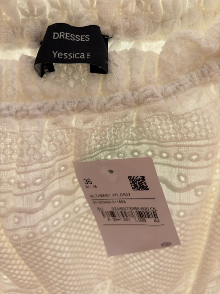 Vestiti: Kleid weiss Grösse 36 mit Etikett – Nuovo (secondo la descrizione) da Vorderthal venduto da Diethelm8853 2