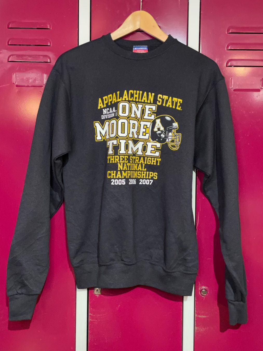 Champion Pullover & Sweatshirts: CHAMPION APPALACHAN STATE 00s "ONE MOORE TIME" NCAA SZ: S – Gebraucht aus Cortaillod von Stay_Alive_vintage