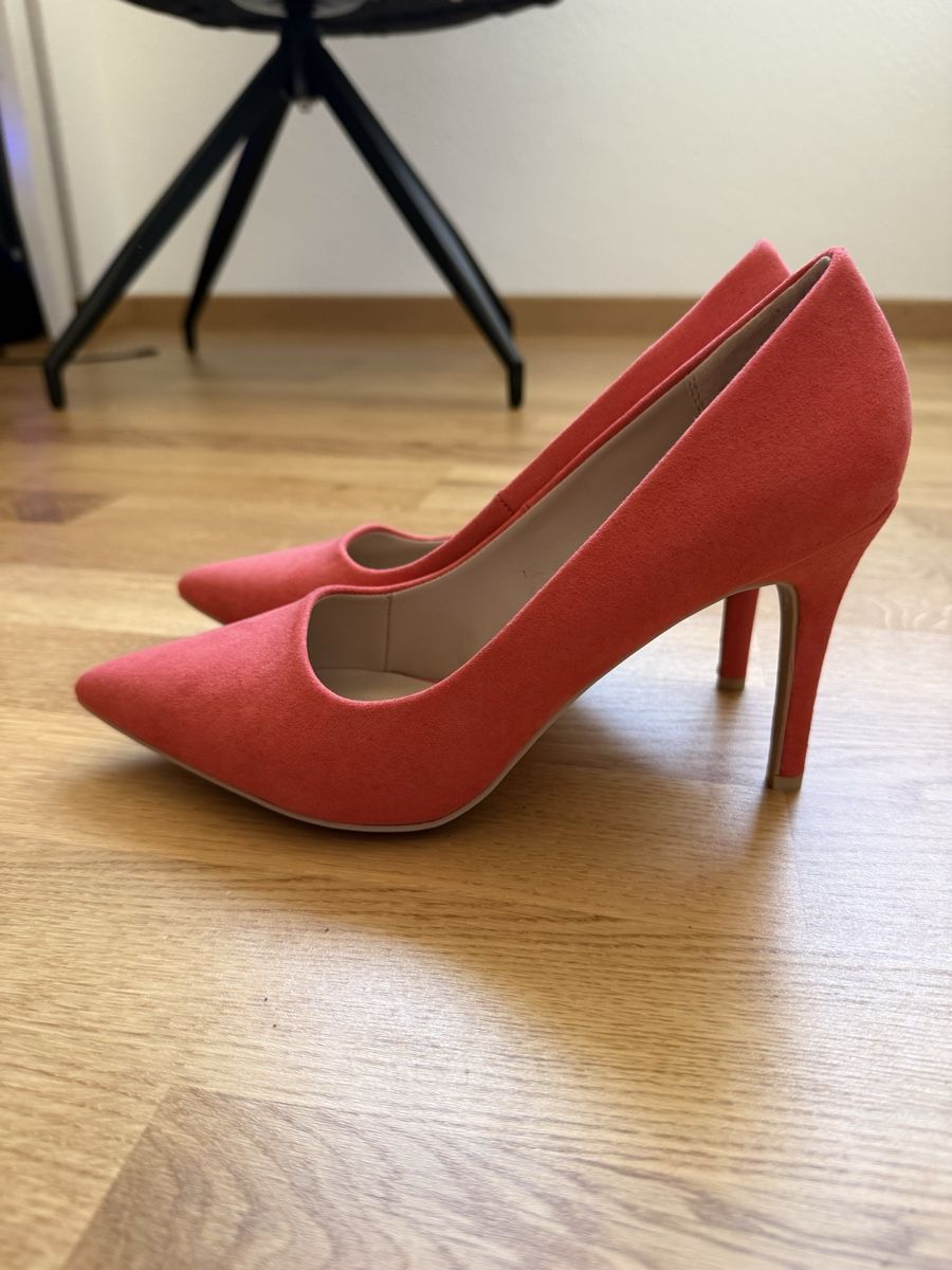 Scarpe da donna: Women's Pumps orange Size 40  – Nuovo (secondo la descrizione) da Uster venduto da Ehol01