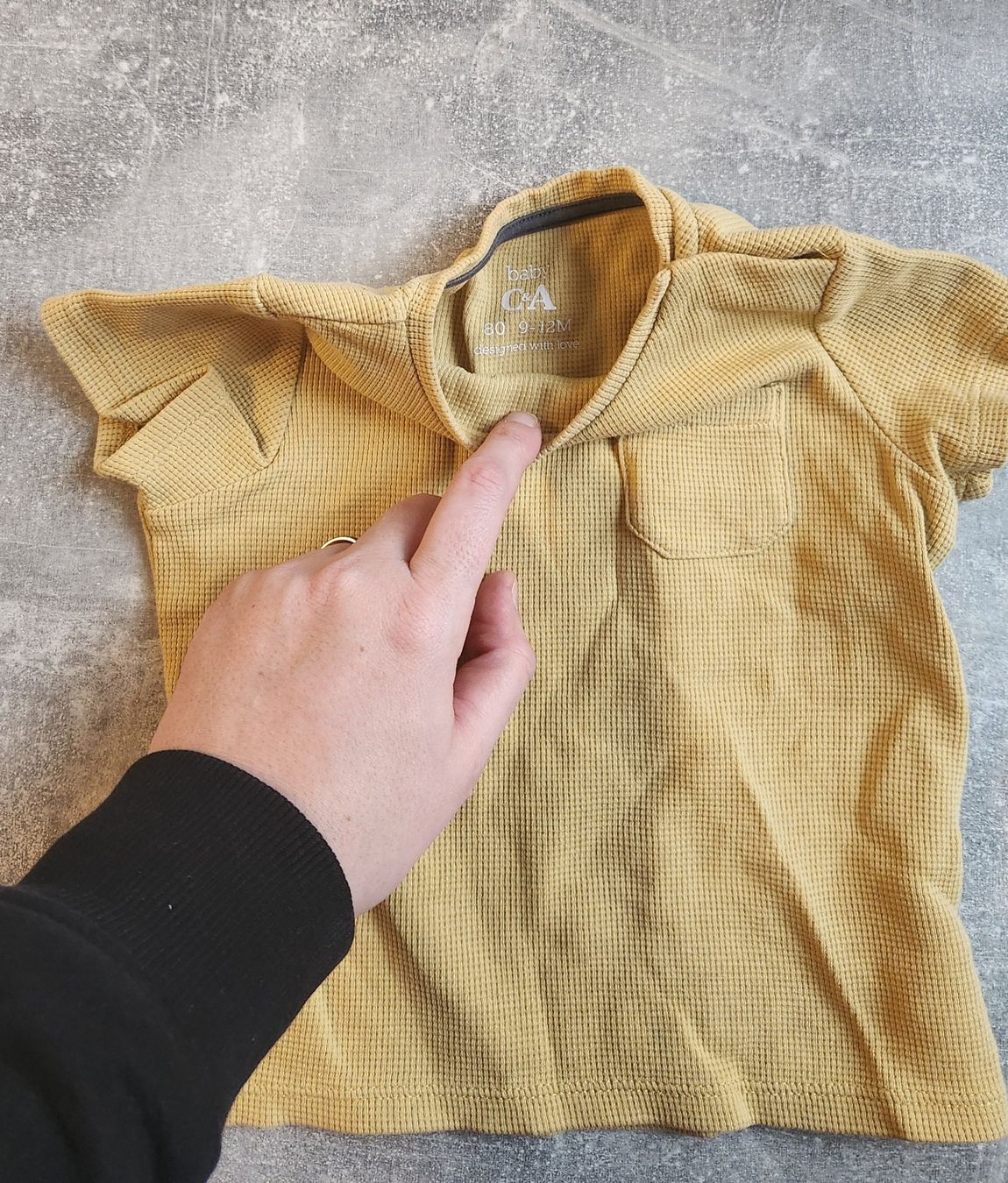 C&A Camicie, T-shirt & Polo: C&A T-Shirt Gr. 80, Senfgelb – Usato da Brittnau venduto da AkimaJukato 1