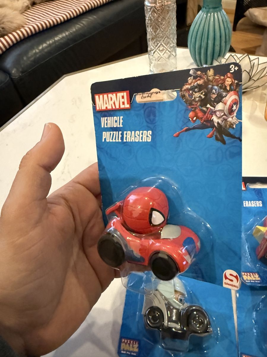 Altro in Scrittura & Disegno: Lustige Marvel Puzzle Radiergummis – Nuovo e nell'imballaggio originale da Strengelbach venduto da shihtzuliving_22 2
