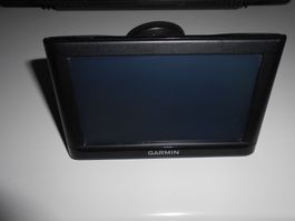 Navigationsgerät Garmin nüvi54LM mit Zubehör