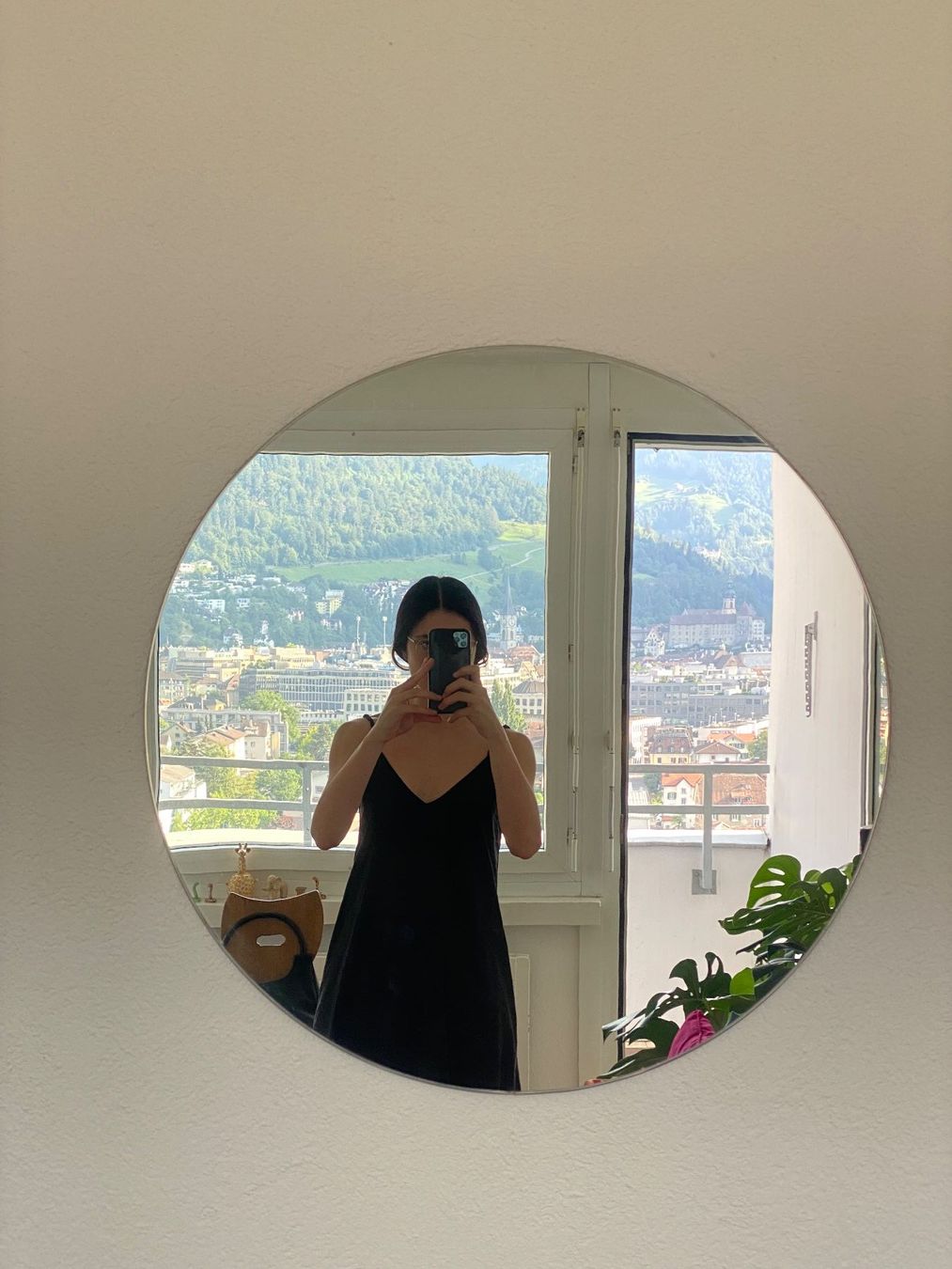 Spiegel: Runder Spiegel, Durchmesser 70 cm – Gebraucht aus Chur von ele_y8xl 2