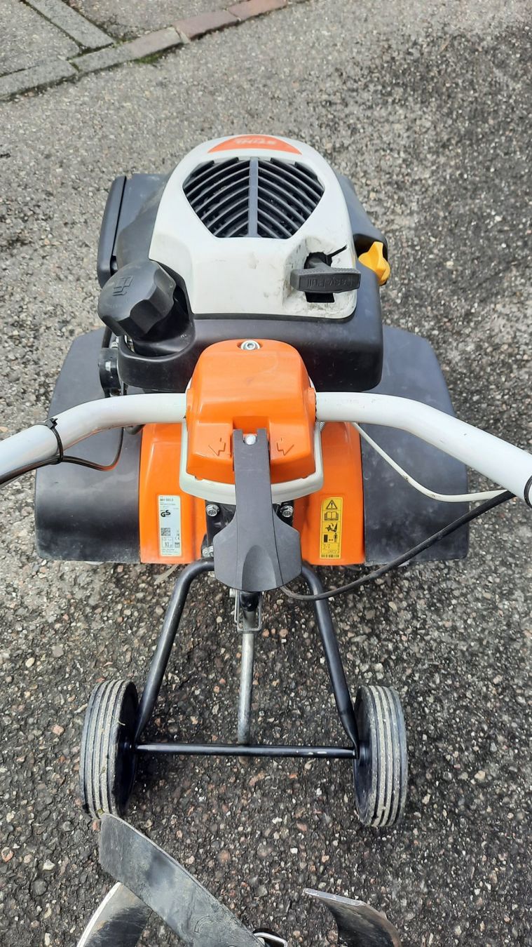 Stihl Tutte le macchine: Motorhacke Stihl MH 585 – Usato da Luzern venduto da F.BuchserAG 3