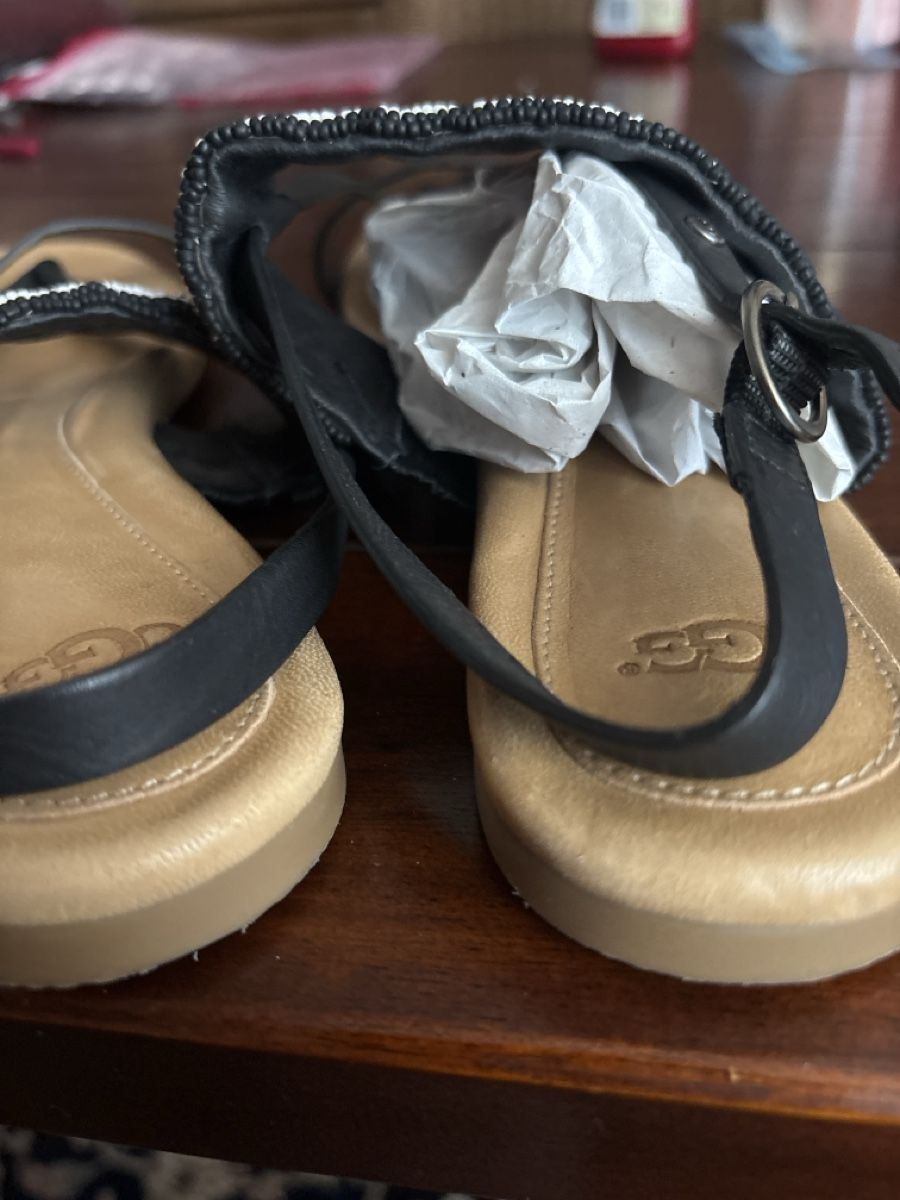 Ugg Chaussures femmes: Ugg Sandalen – D'occasion à Pratteln par sab_whk9 3