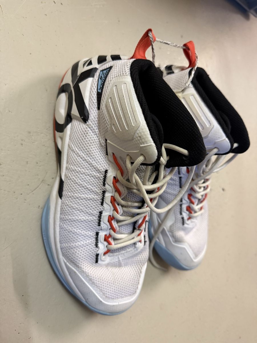 Herrenschuhe: Basketball Schuh – Gebraucht aus Hirzel von Kuba14 2