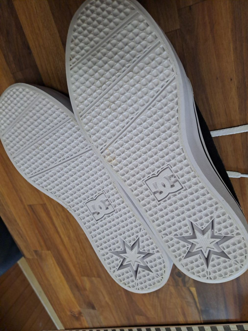 DC shoes Scarpe da uomo: DC Lederschuhe Gr.40 – Nuovo (secondo la descrizione) da Emdthal venduto da kasira 1