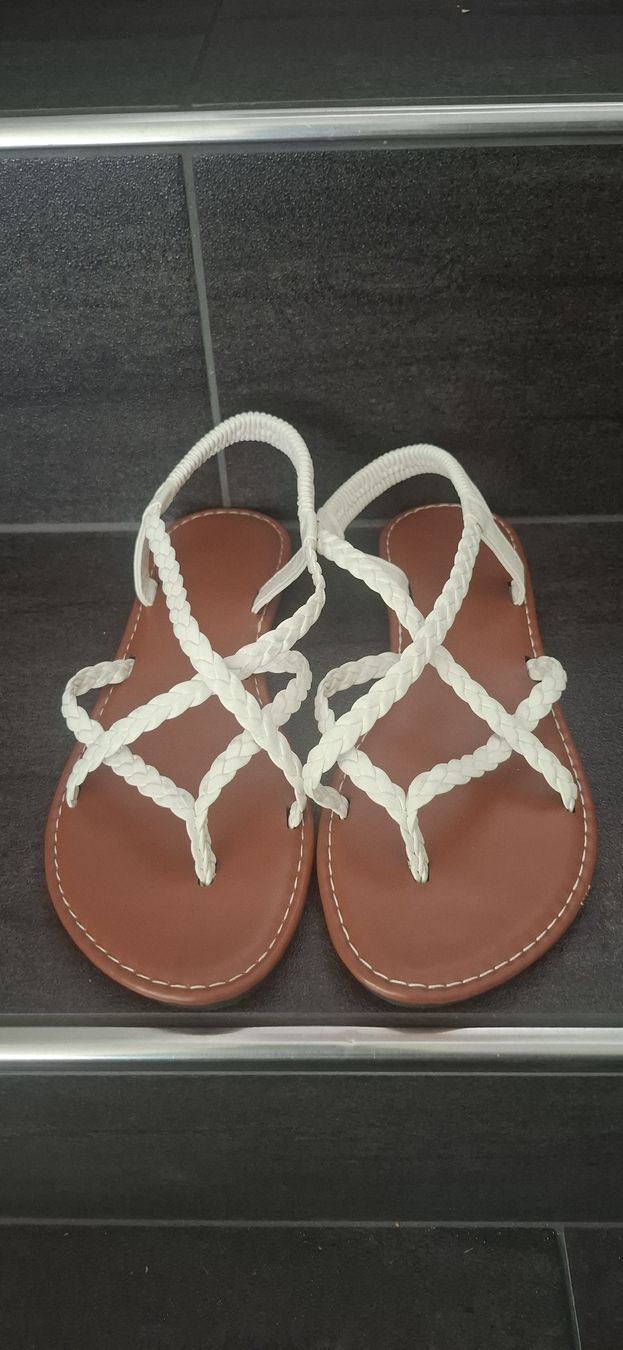 Scarpe da donna: Neue Sandalen,  Gr. 39 – Nuovo (secondo la descrizione) da Igis venduto da Tiggers1
