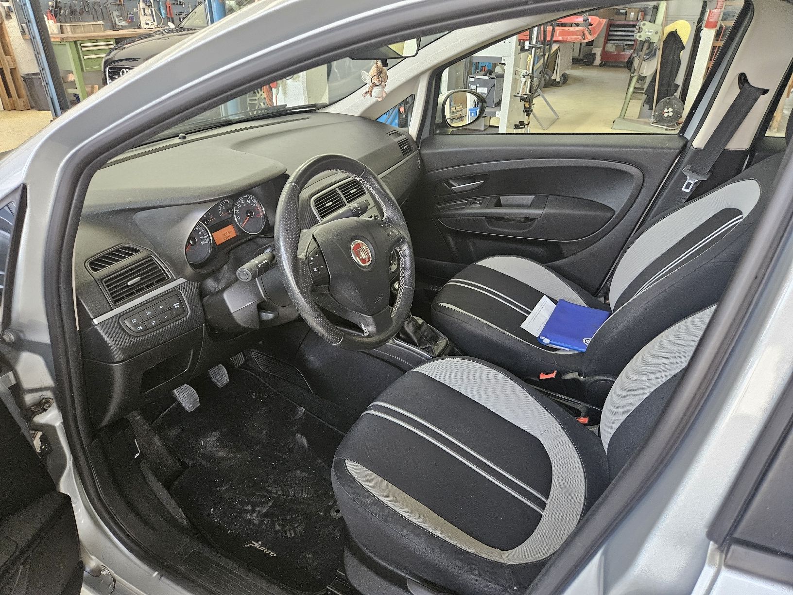 Fiat Autos: Fiat Punto 1.4 8V – Gebraucht aus Oberrohrdorf von Mikee865 6