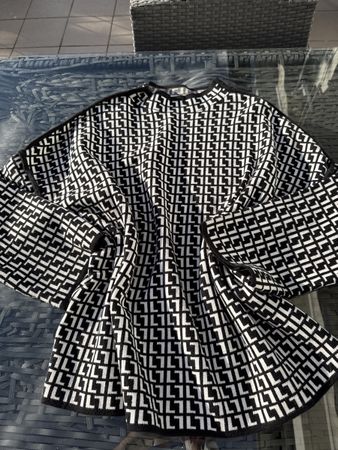 Pullover Neu (1 Size)