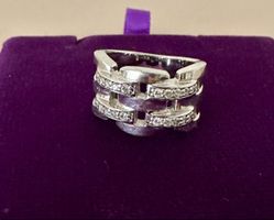 Bague élégante en argent.