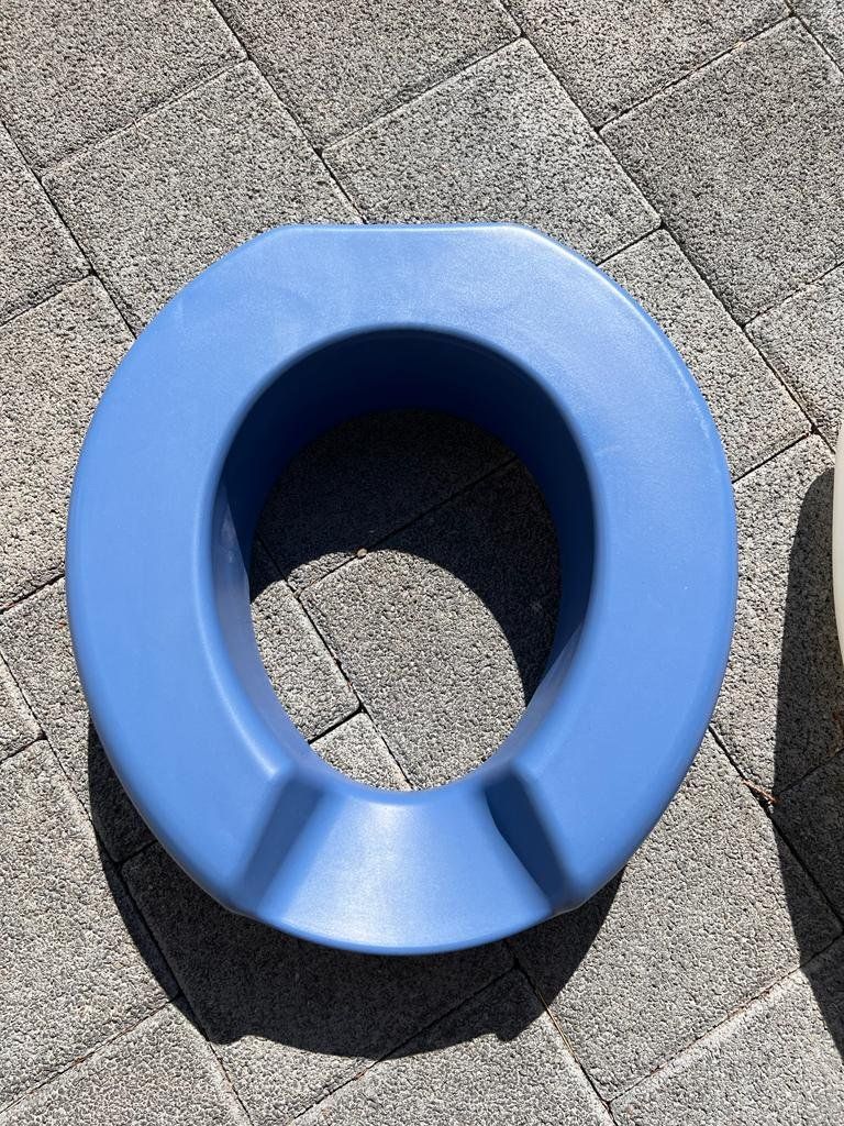 WC: WC Erhöhung aus Silikon – Usato da Bilten venduto da Elisabeth_Schnyder68 2
