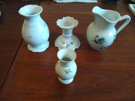 4 porcelain pieces for CHF 8 or CHF 3 for each