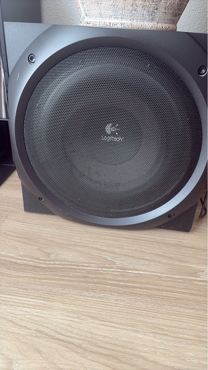 Logitech Lettore multimediale & Streamer: Logitech Subwoofer used – Nuovo e nell'imballaggio originale da Bonstetten venduto da mar_vs88