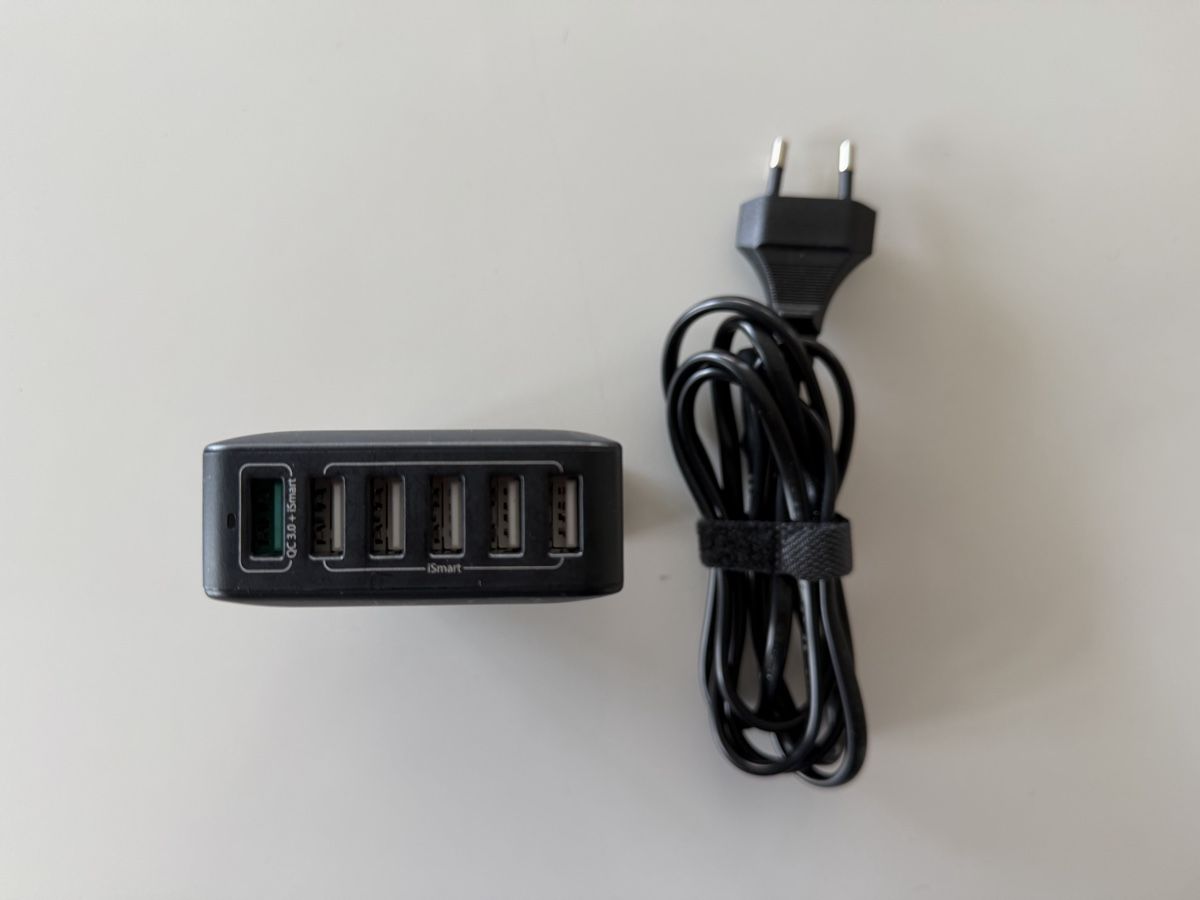 Caricabatterie: RAVPower Turbo Series 60W – Usato da Männedorf venduto da Imbomar 1