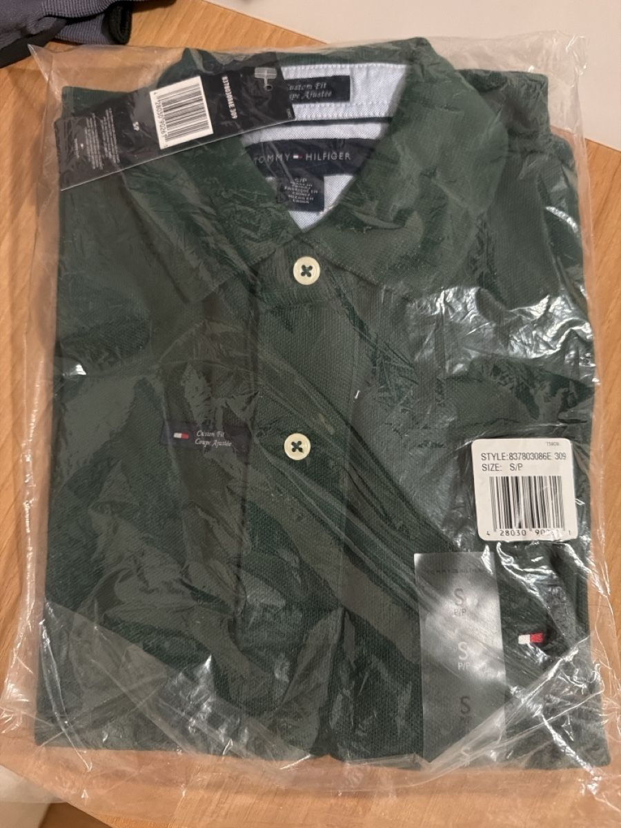 Tommy Hilfiger Magliette Polo: Polo TOMMY HILFIGER – Nuovo e nell'imballaggio originale da Lausanne venduto da joshua75 1