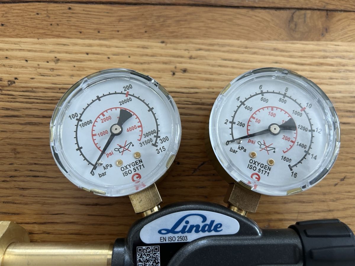 Linde Postes à souder: Druckminderer Sauerstoff 200bar/16bar – D'occasion à Aesch ZH par Kilchi13 1