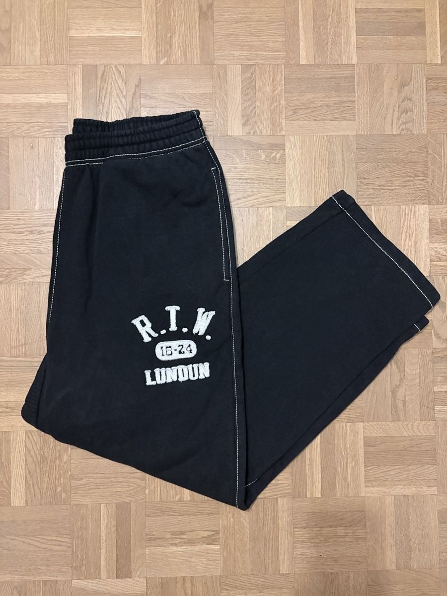 Corteiz Pantaloni: Jogging corteiz RTW – Usato da Hauterive NE venduto da bur_8xqg