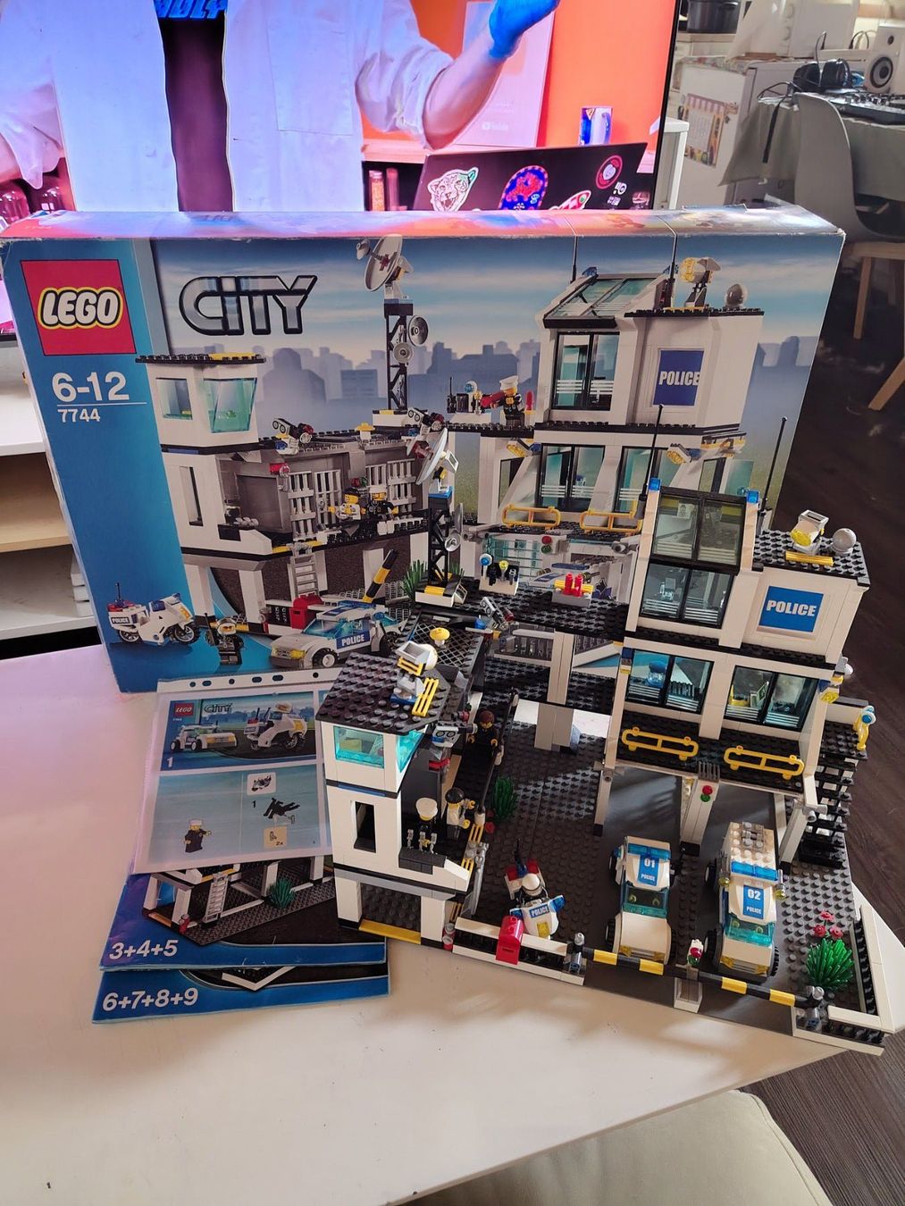 Lego Kit di costruzioni: LEGO City 7744 – Usato da Saxon venduto da dan_drn5